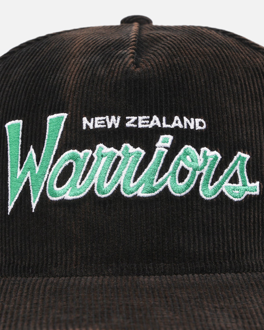 New Era New Era New Zealand Warriors 'NRL Golfer Washed Black' Pre-Curved Corduroy Golfer Snapback Washed Black