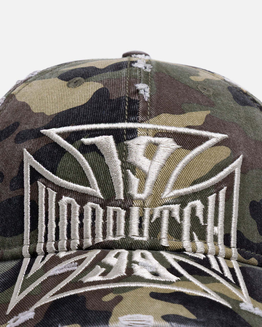 VON DUTCH Classic Von Dutch Cross Distressed Strapback Cap Camo