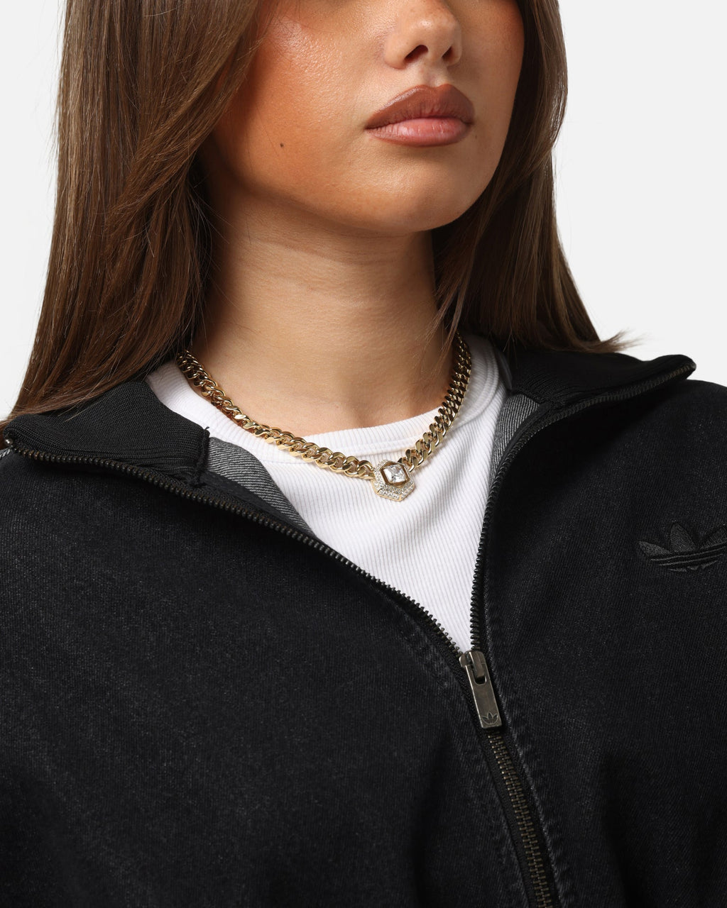 GUESS MAINLINE Authentic Guess Mainline Women's Lioness Queen Octagon Necklace Gold