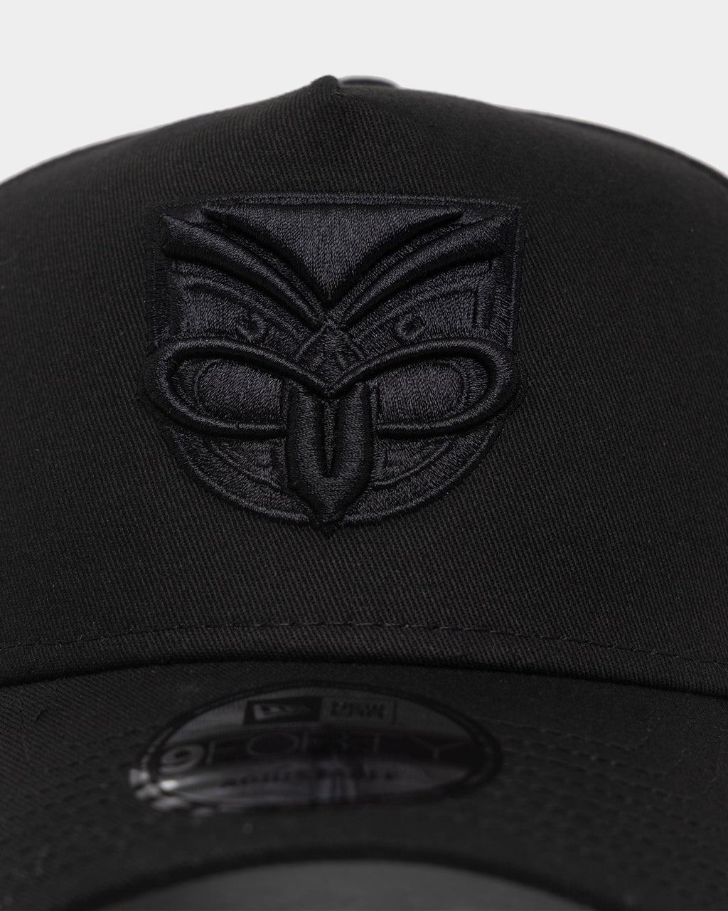 New Era New Era New Zealand Warriors 'Black On Black' 9FORTY A-Frame Snapback Black