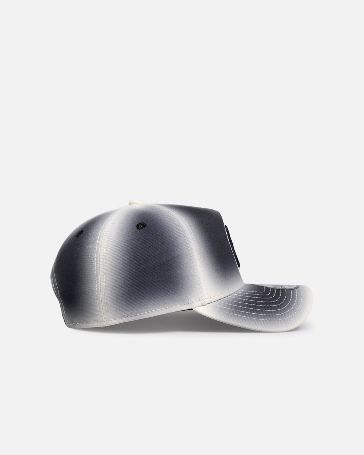 New Era Original New Era New York Yankees 'Gradient Edge Reverse' 9FORTY A-Frame Snapback Black/White