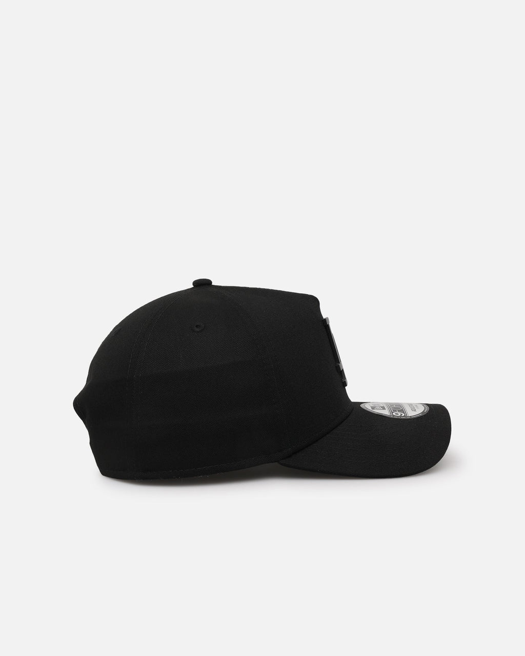 New Era Classic New Era Los Angeles Dodgers 'Metal Badge' 9FORTY A-Frame Snapback Black/Black