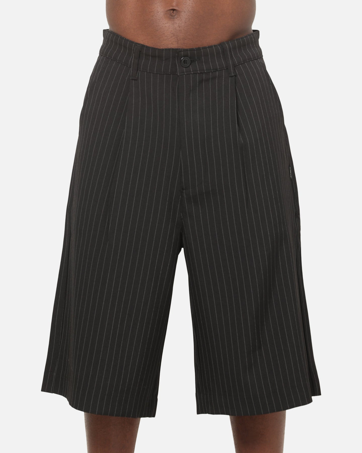 CARRE Carre Heritage Pleated Shorts Black Pinstripe
