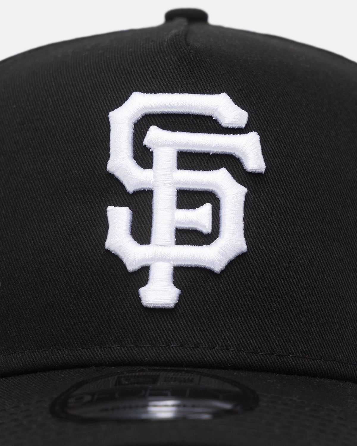 New Era New Era San Francisco Giants 'Black/White' 9FORTY A-Frame Snapback Black/White