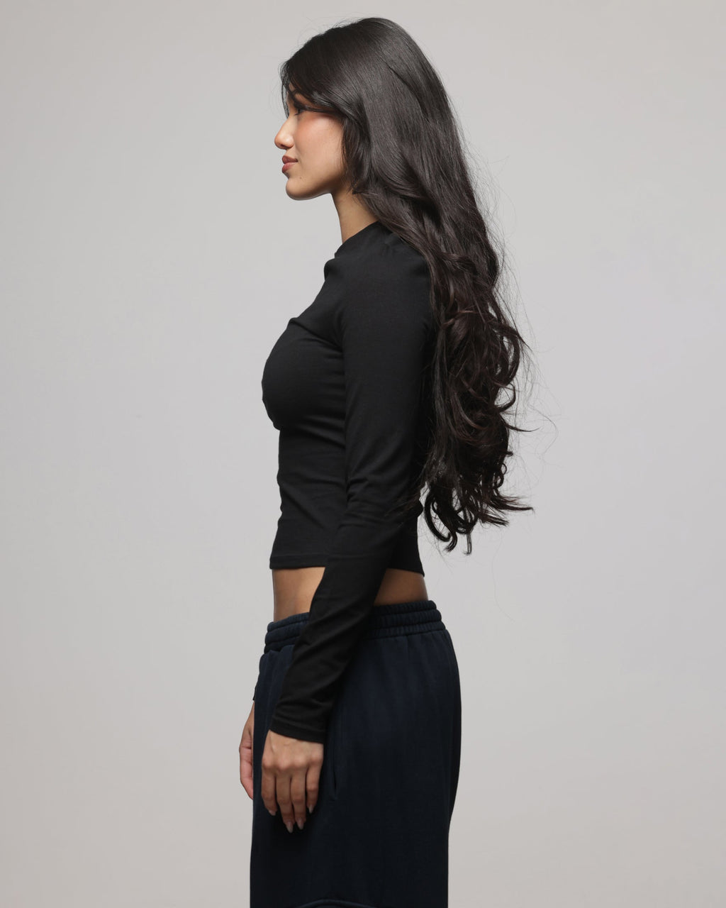 AMERICAN THRIFT Premium American Thrift Women's Fitted Long Sleeve T-Shirt Black