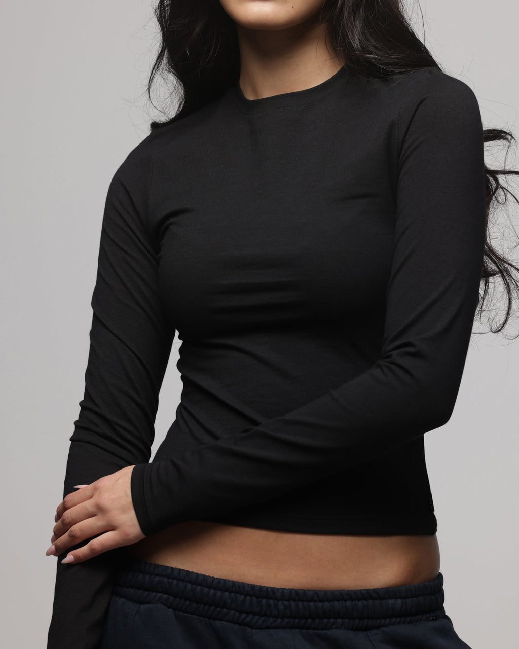 AMERICAN THRIFT Premium American Thrift Women's Fitted Long Sleeve T-Shirt Black
