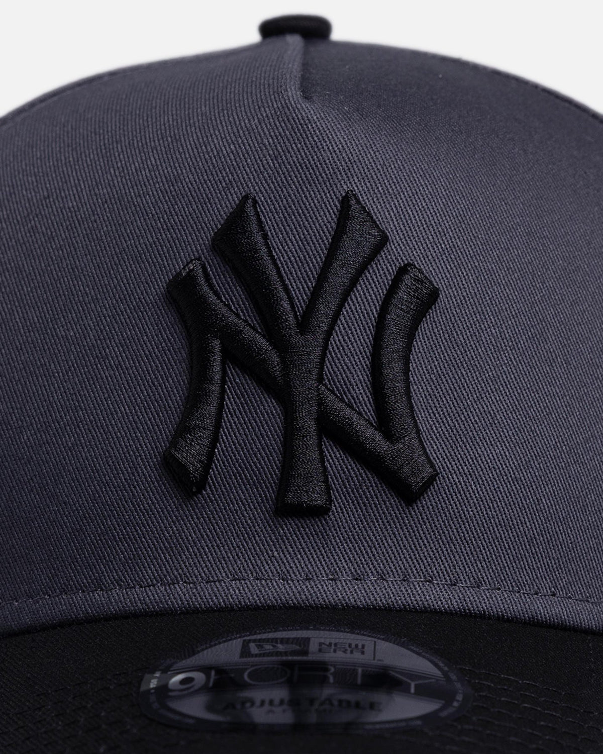 New Era New Era New York Yankees 'Graphite Black' 9FORTY A-Frame Snapback Black/Grey