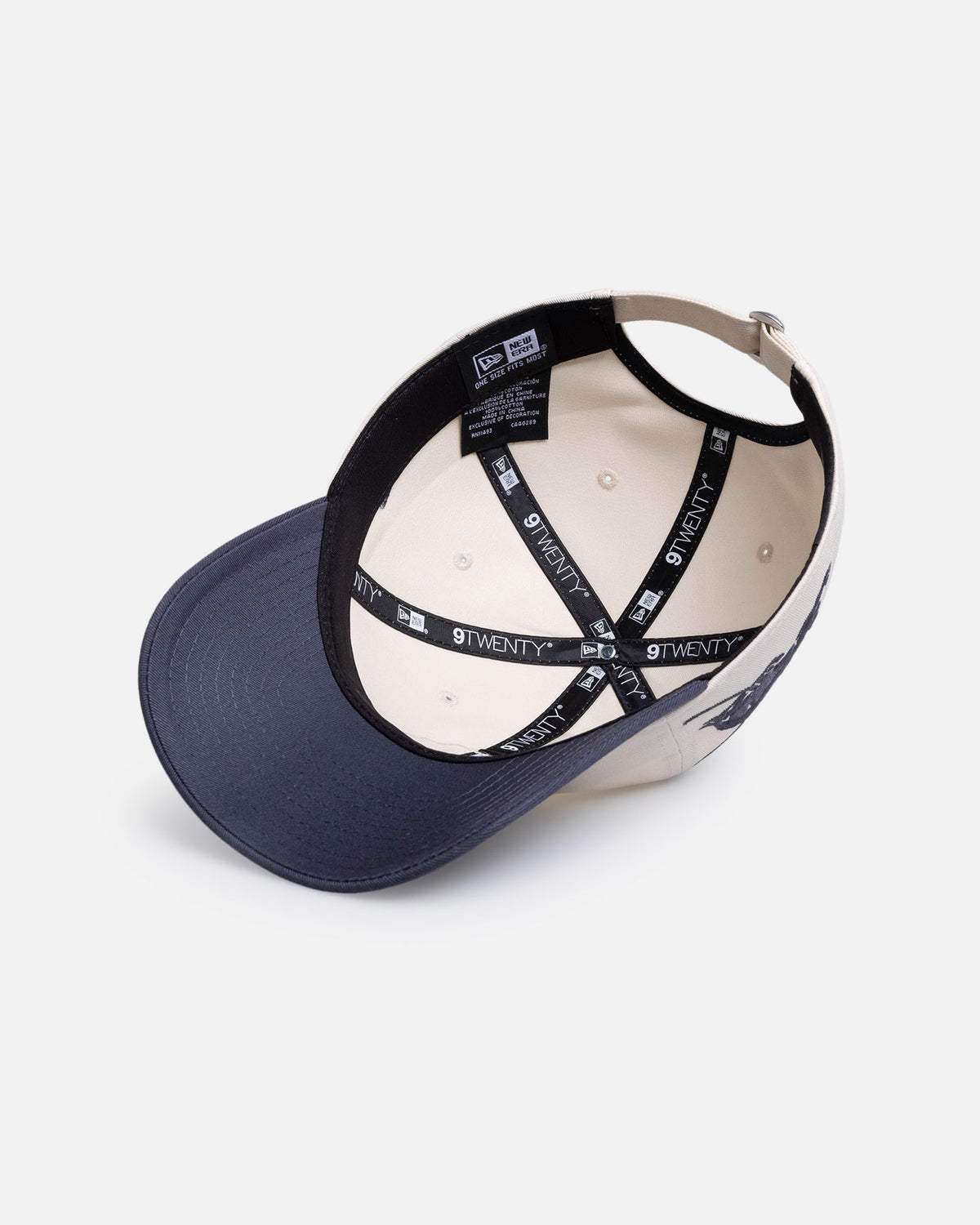 New Era Authentic New Era X Red Bull Racing F1 Visa Cards 'Contrast Visor' 9TWENTY Strapback Light Beige