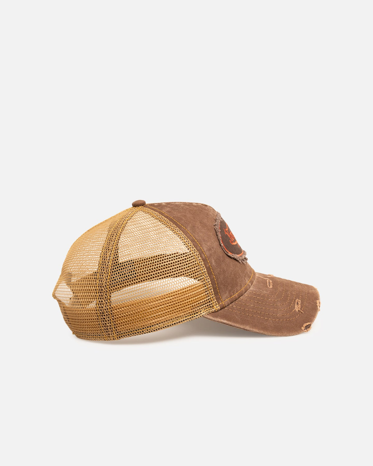 VON DUTCH Classic Von Dutch Oval Distressed Trucker Snapback Maroon
