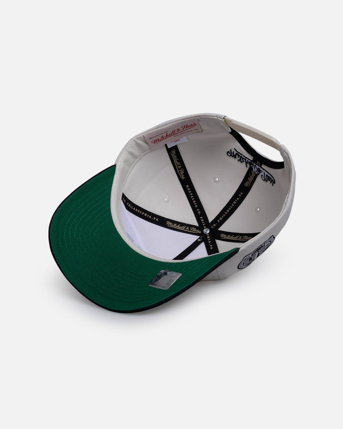 MITCHELL & NESS Authentic Mitchell & Ness Las Vegas Raiders 'Super Bowl Champions Origin' Deadstock Snapback White