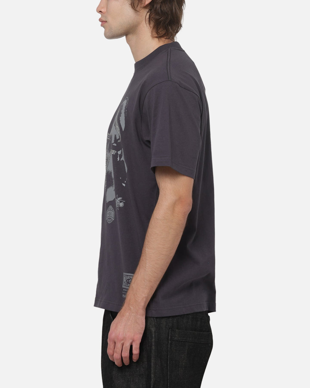 MITCHELL & NESS Mitchell & Ness Philadelphia 76ers Allen Iverson Studded Tips T-Shirt Washed Black