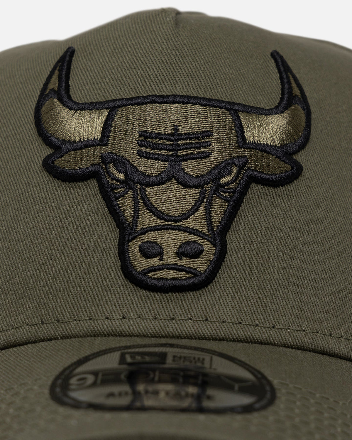 New Era Official New Era Chicago Bulls 'Olive/Black' 9FORTY A-Frame Snapback Olive/Black