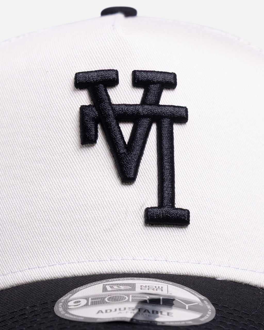 New Era New Era Los Angeles Dodgers 'Upside Down Logo' 9FORTY A-Frame Trucker Snapback White/Black
