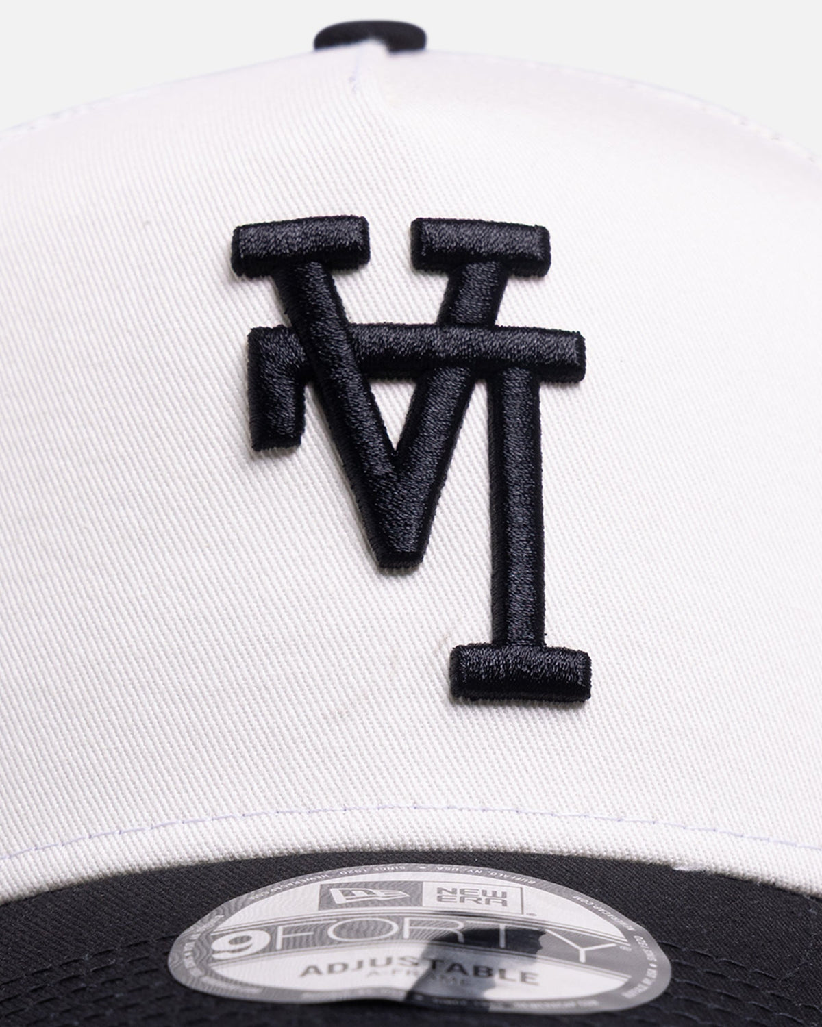 New Era New Era Los Angeles Dodgers 'Upside Down Logo' 9FORTY A-Frame Trucker Snapback White/Black