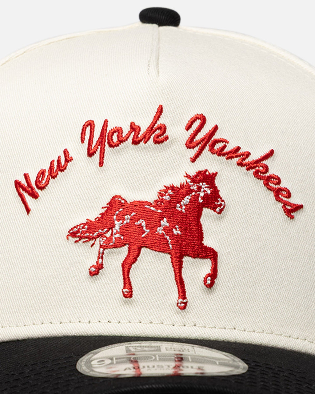 New Era New Era New York Yankees 'Galloping Horse' 9FORTY A-Frame Snapback White/Black