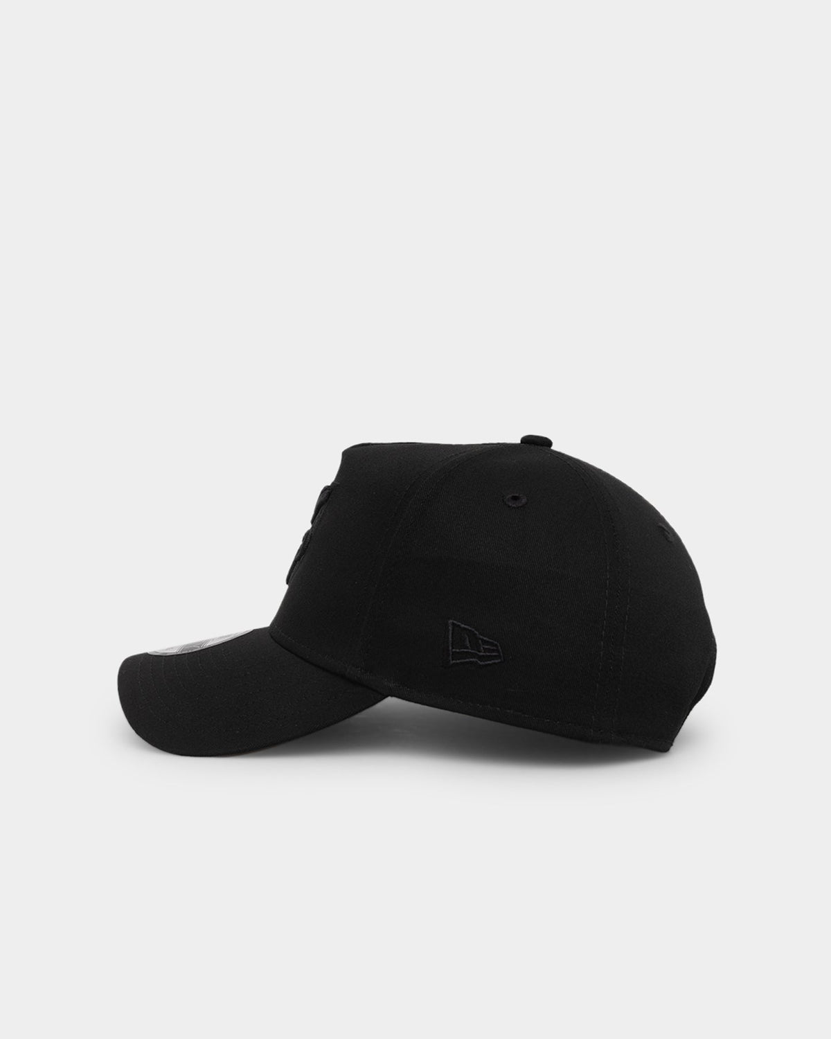 New Era New Era New Zealand Warriors 'Black On Black' 9FORTY A-Frame Snapback Black