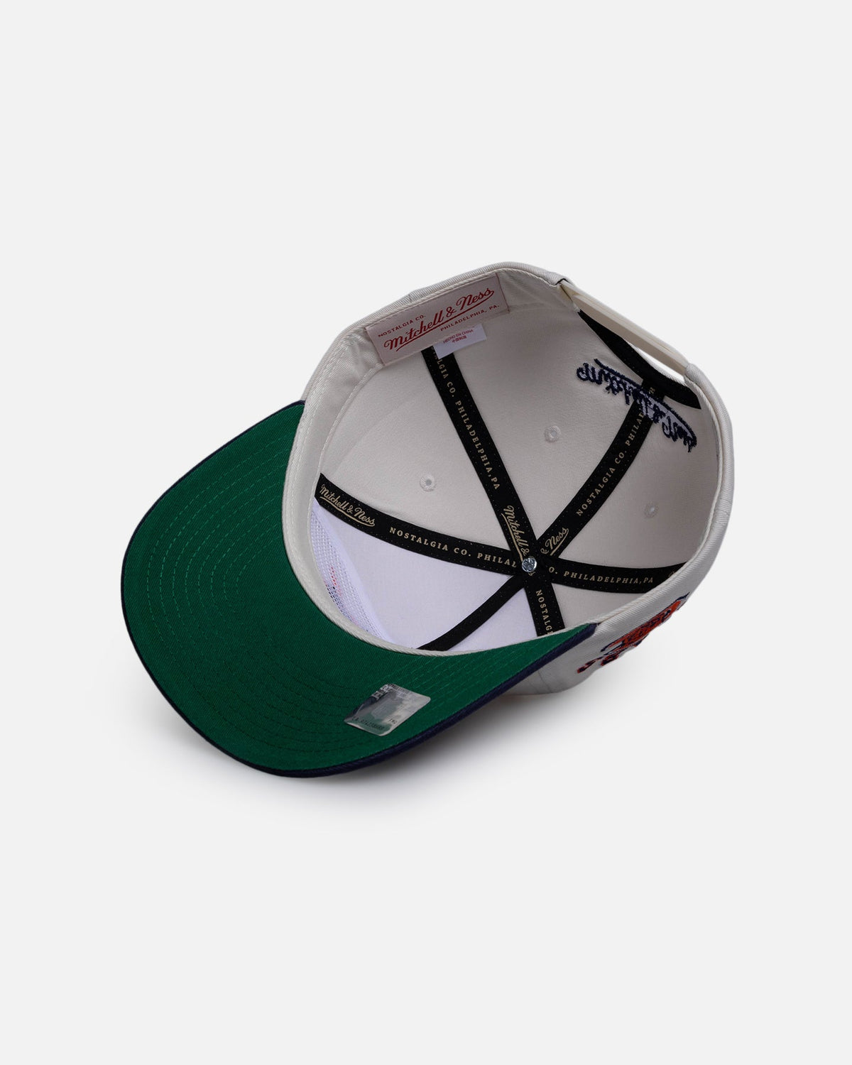 MITCHELL & NESS Classic Mitchell & Ness Chicago Bears 'Super Bowl Champions Origin' Deadstock Snapback White