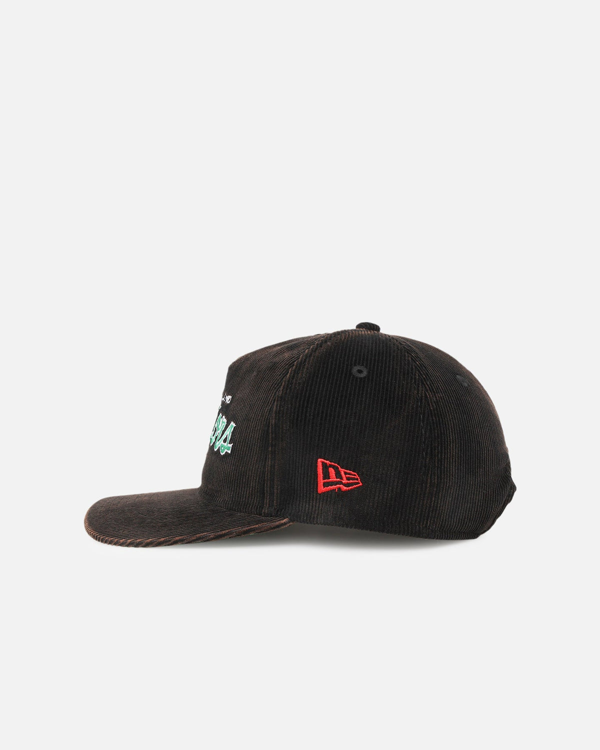 New Era New Era New Zealand Warriors 'NRL Golfer Washed Black' Pre-Curved Corduroy Golfer Snapback Washed Black