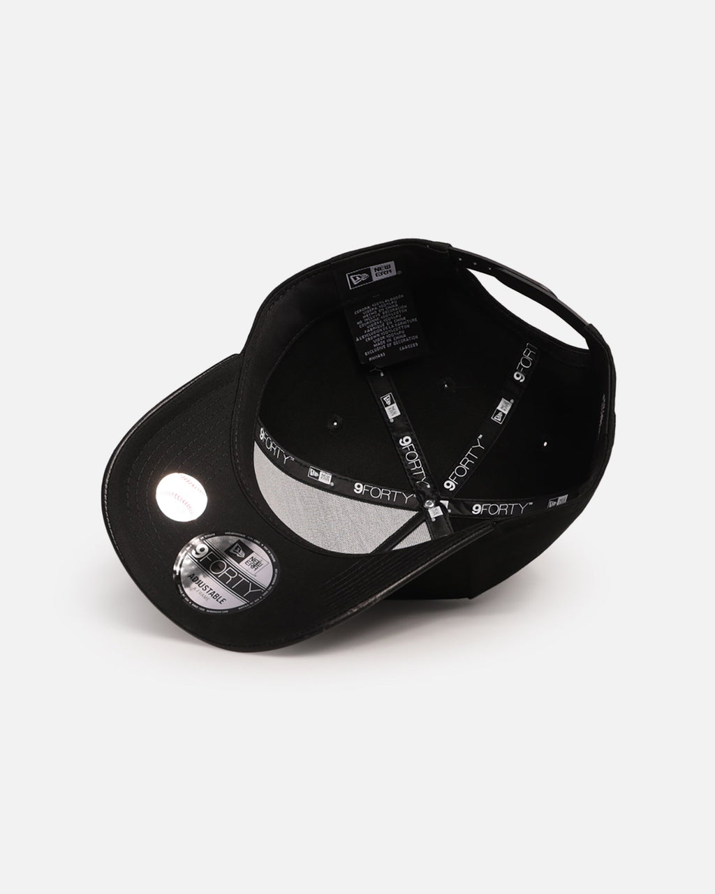 New Era Authentic New Era New York Yankees 'Canvas Leather' 9FORTY A-Frame Snapback Black