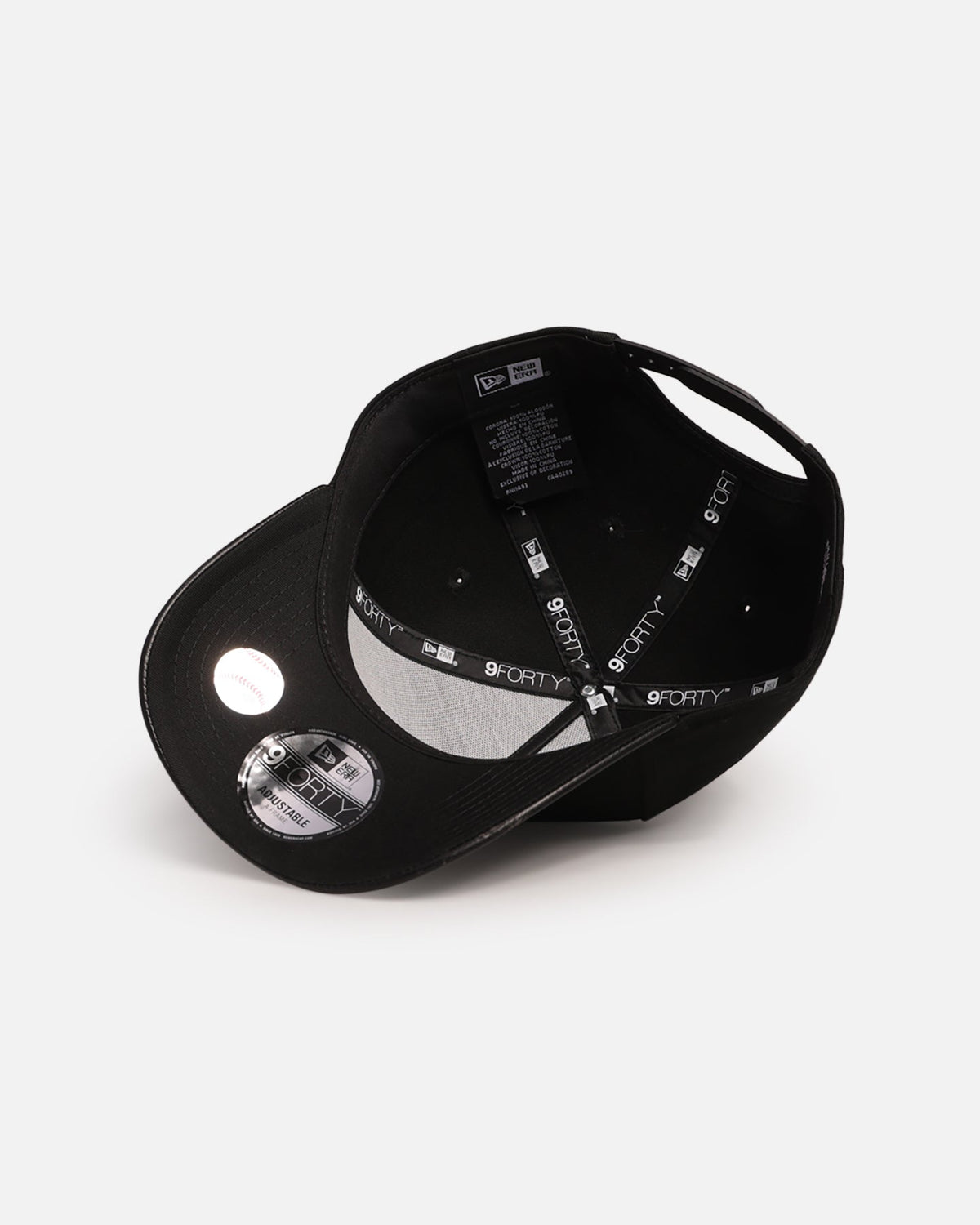 New Era Authentic New Era New York Yankees 'Canvas Leather' 9FORTY A-Frame Snapback Black