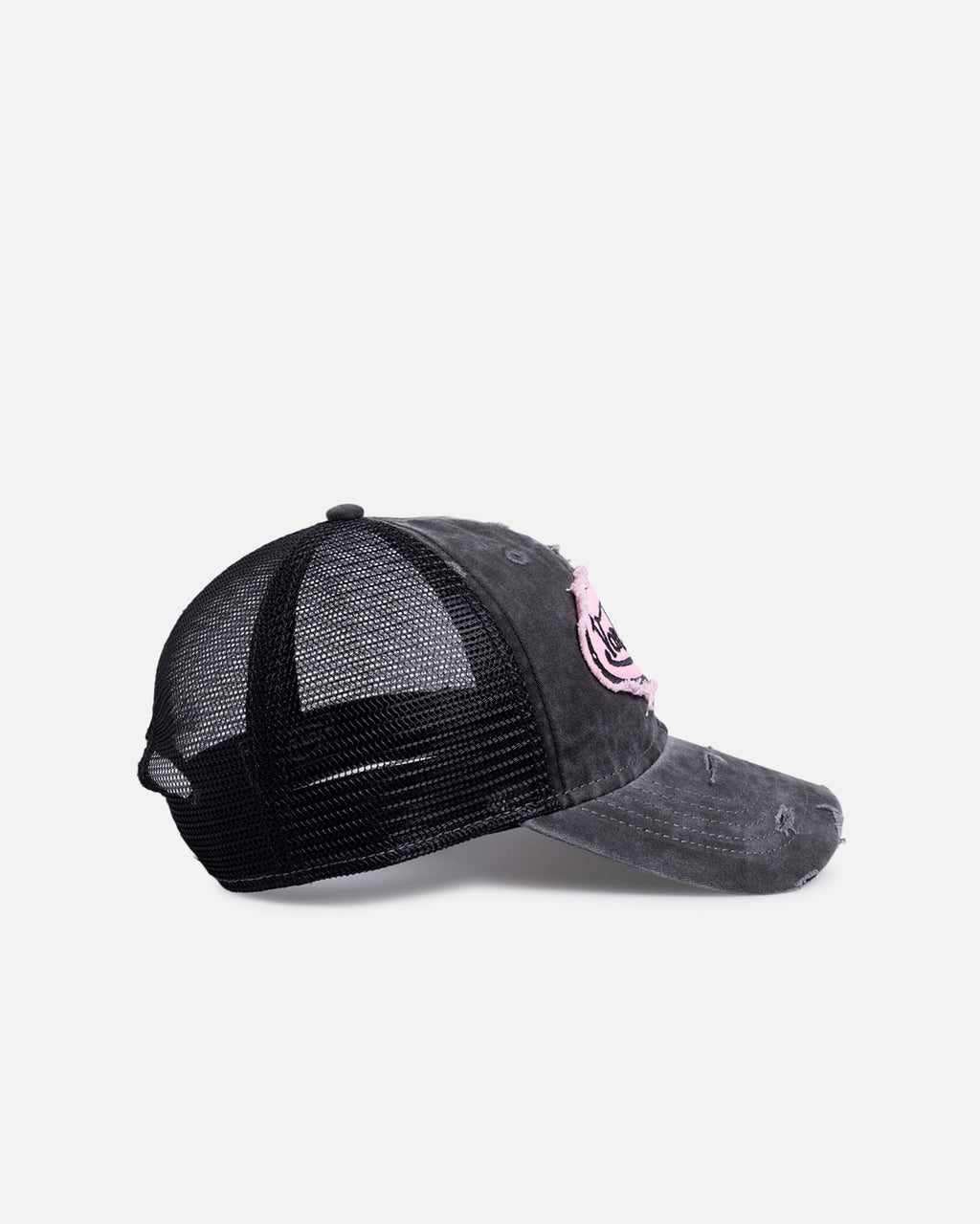 VON DUTCH Von Dutch Distressed Trucker Snapback Black/Pink