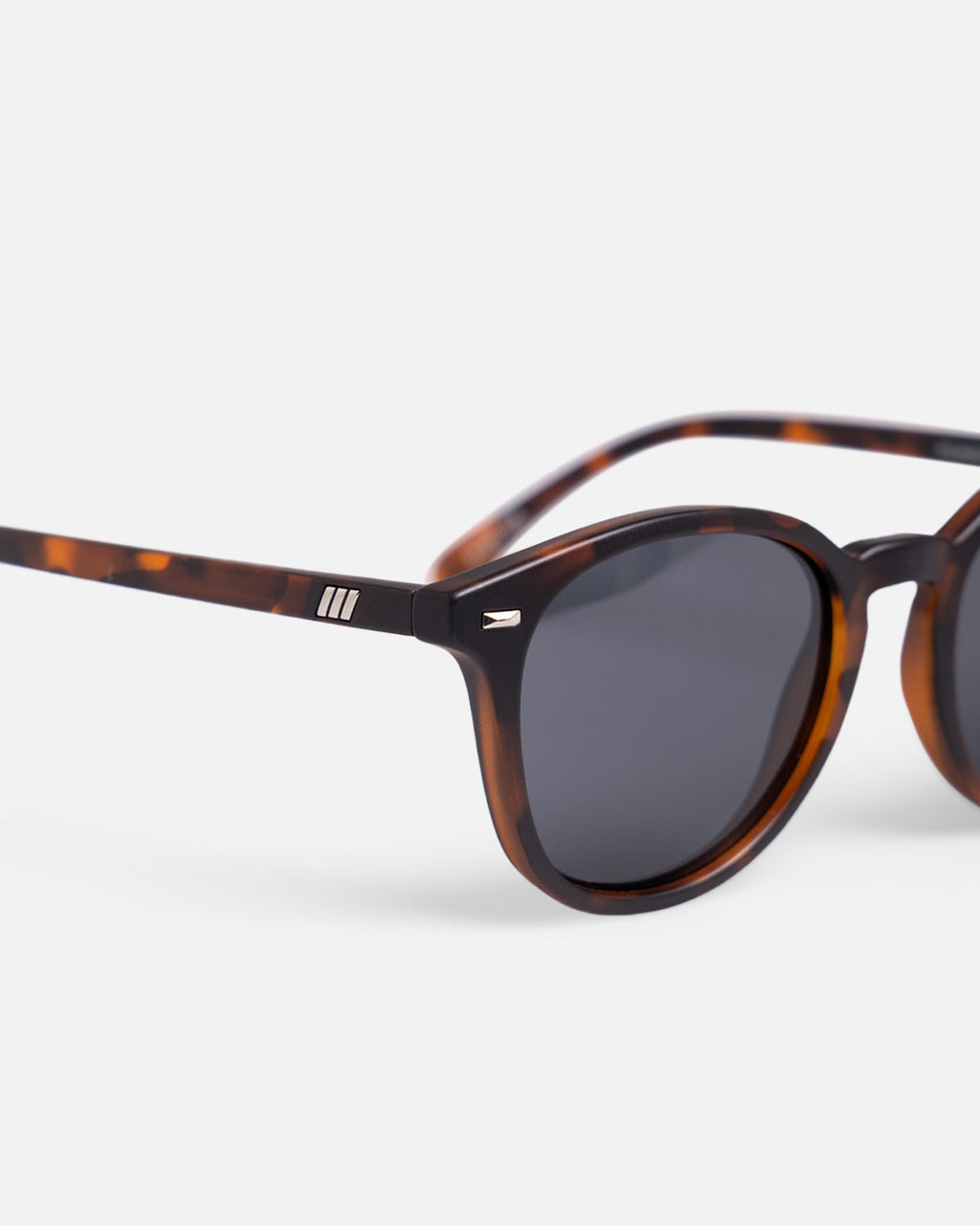 Le Specs Le Specs Bandwagon Sunglasses Matte Tort/Smoke
