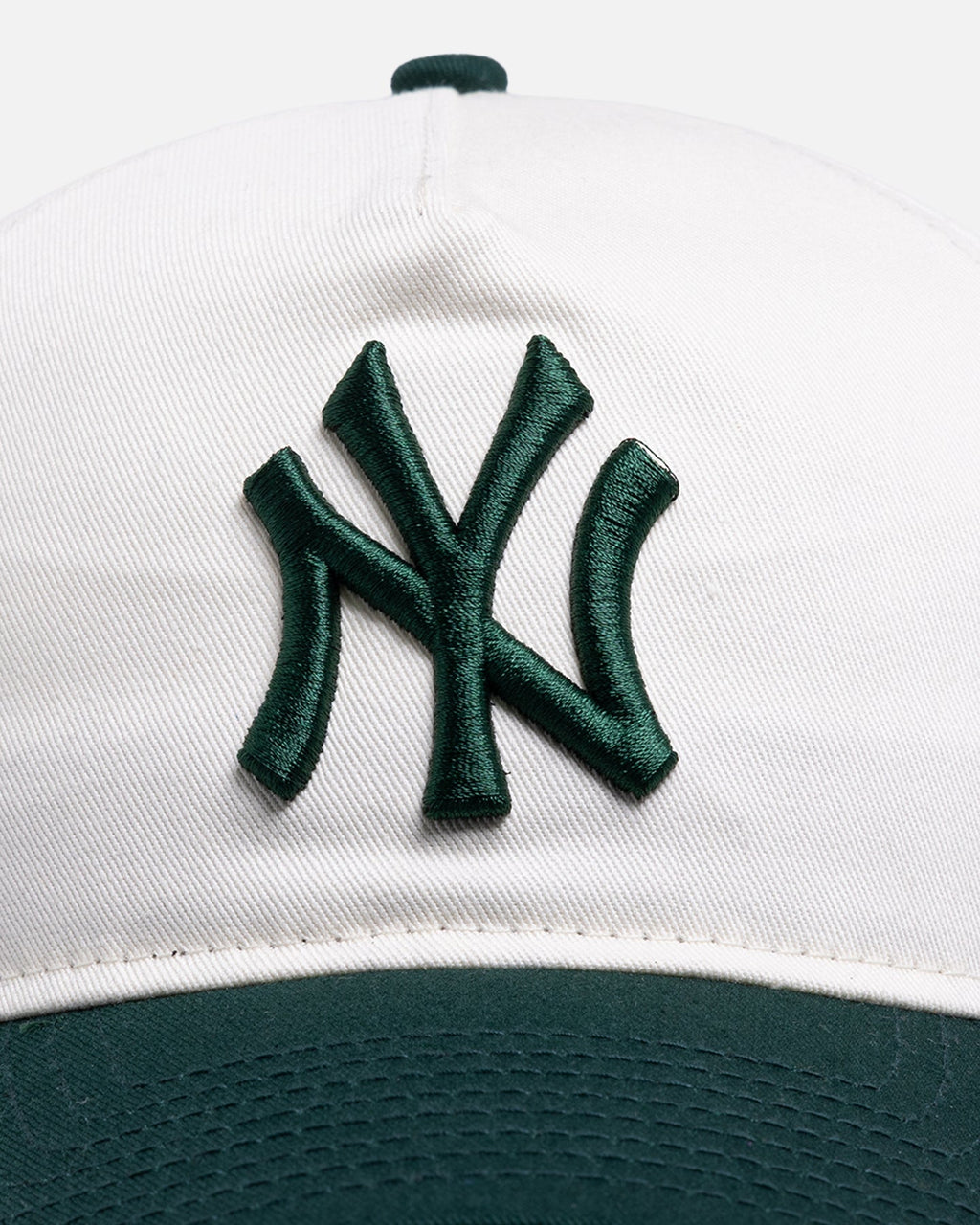 New Era Classic New Era New York Yankees 'Dark Green Chrome' 9FORTY A-Frame Snapback White/Green