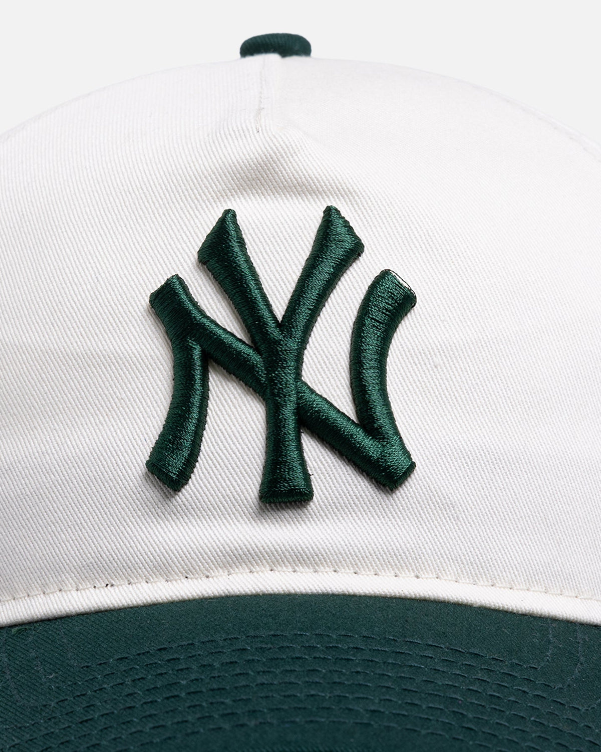 New Era Classic New Era New York Yankees 'Dark Green Chrome' 9FORTY A-Frame Snapback White/Green