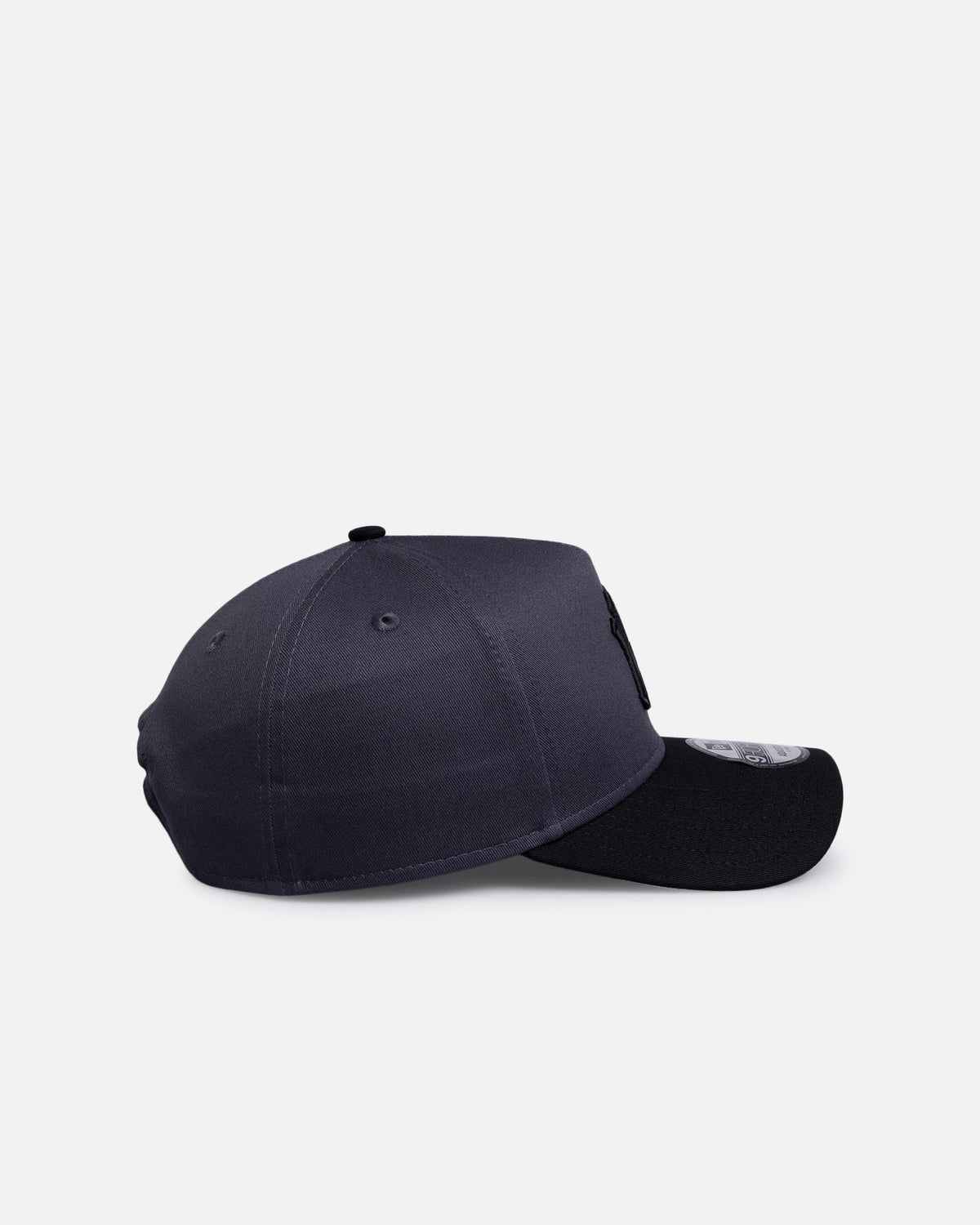 New Era New Era New York Yankees 'Graphite Black' 9FORTY A-Frame Snapback Black/Grey