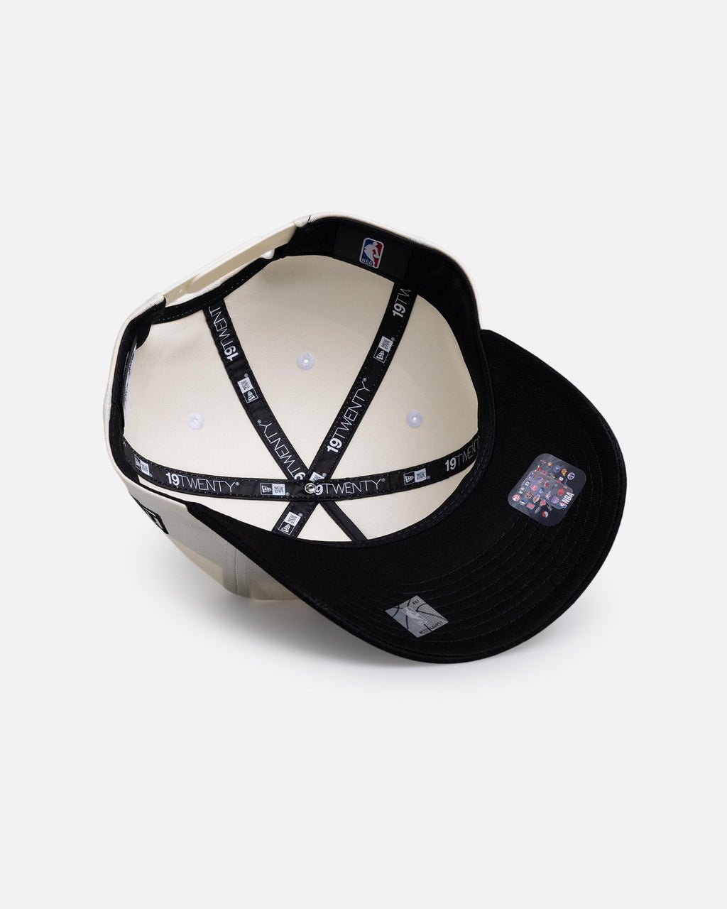 New Era New Era Philadelphia 76ers 'Chrome White' 19TWENTY Snapback White/Black