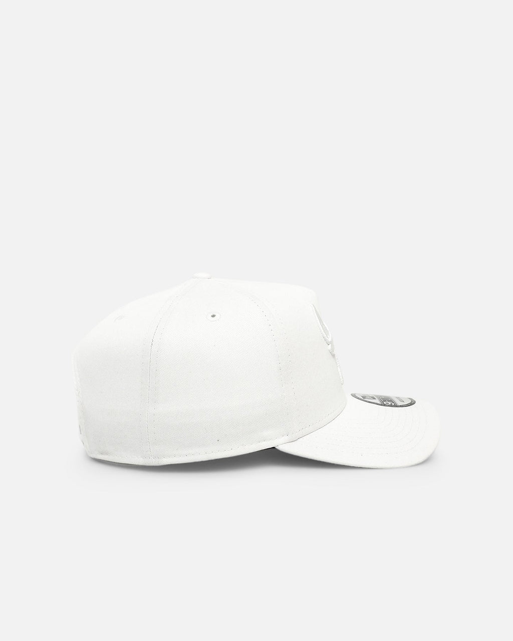 New Era New Era Chicago Bulls 'White/Grey Undervisor' 9FORTY A-Frame Snapback White/White