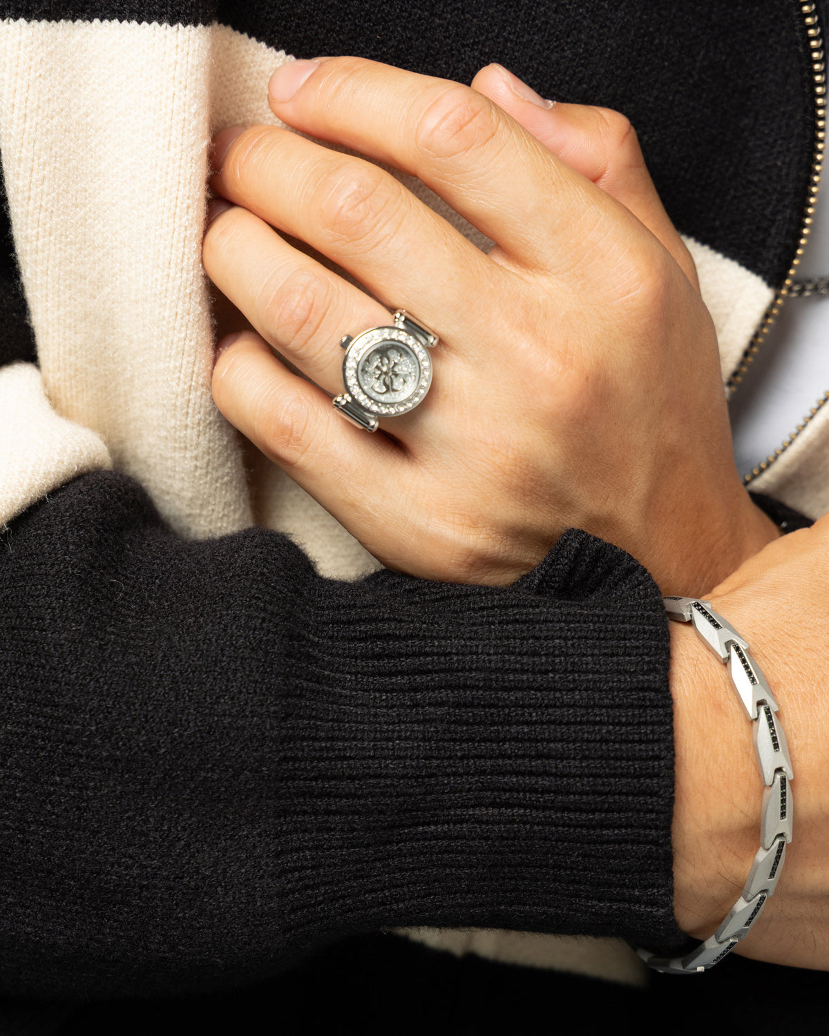 GUESS MAINLINE Guess Mainline Anna Ring Watch Silver