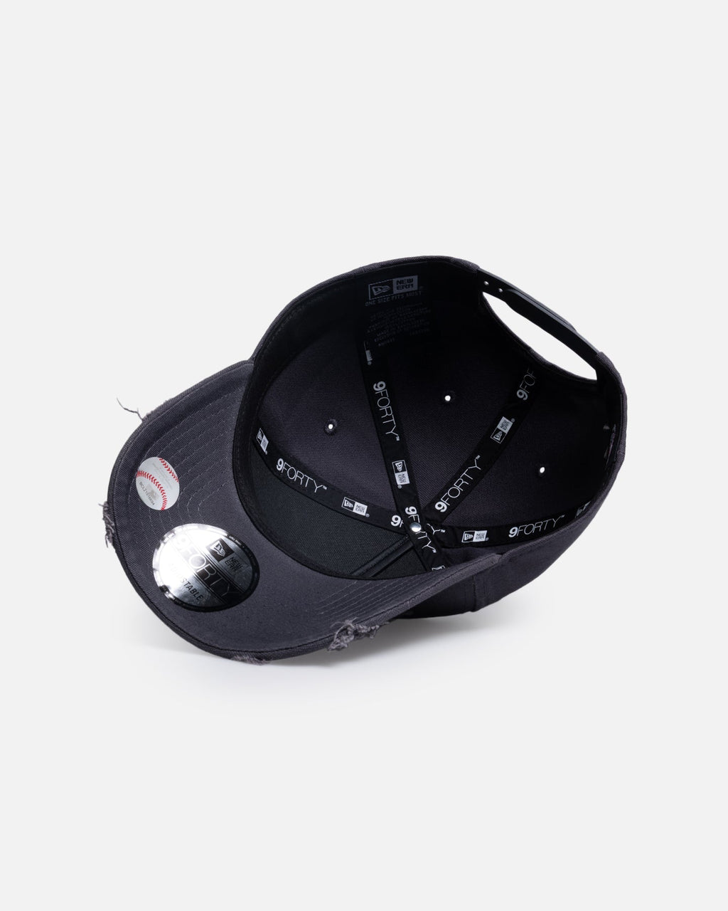 New Era New Era New York Yankees 'Applique Distressed' 9FORTY A-Frame Snapback Dark Grey