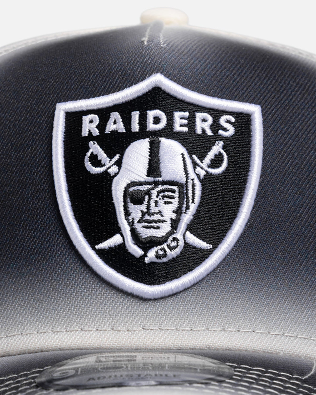 New Era New Era Las Vegas Raiders 'Gradient Edge Reverse' 9FORTY A-Frame Snapback Black/White