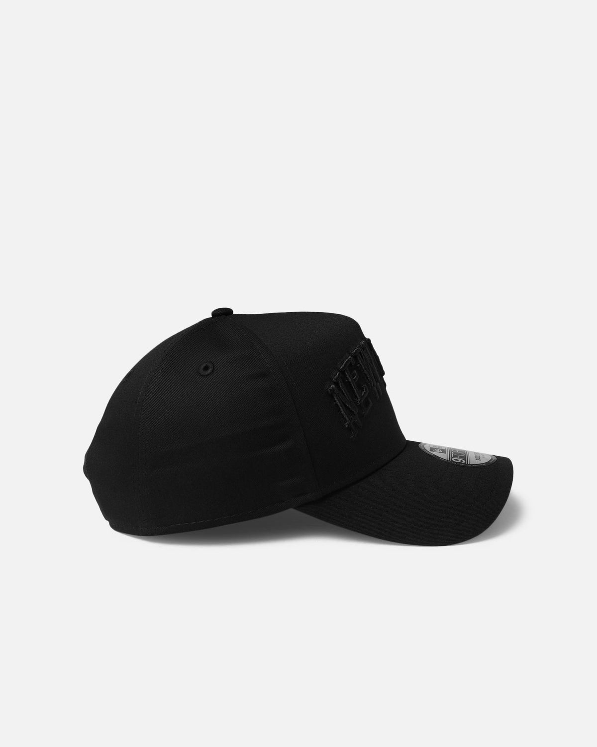 New Era New Era New York Knicks 'NBA Black On Black' 9FORTY A-Frame Snapback Black