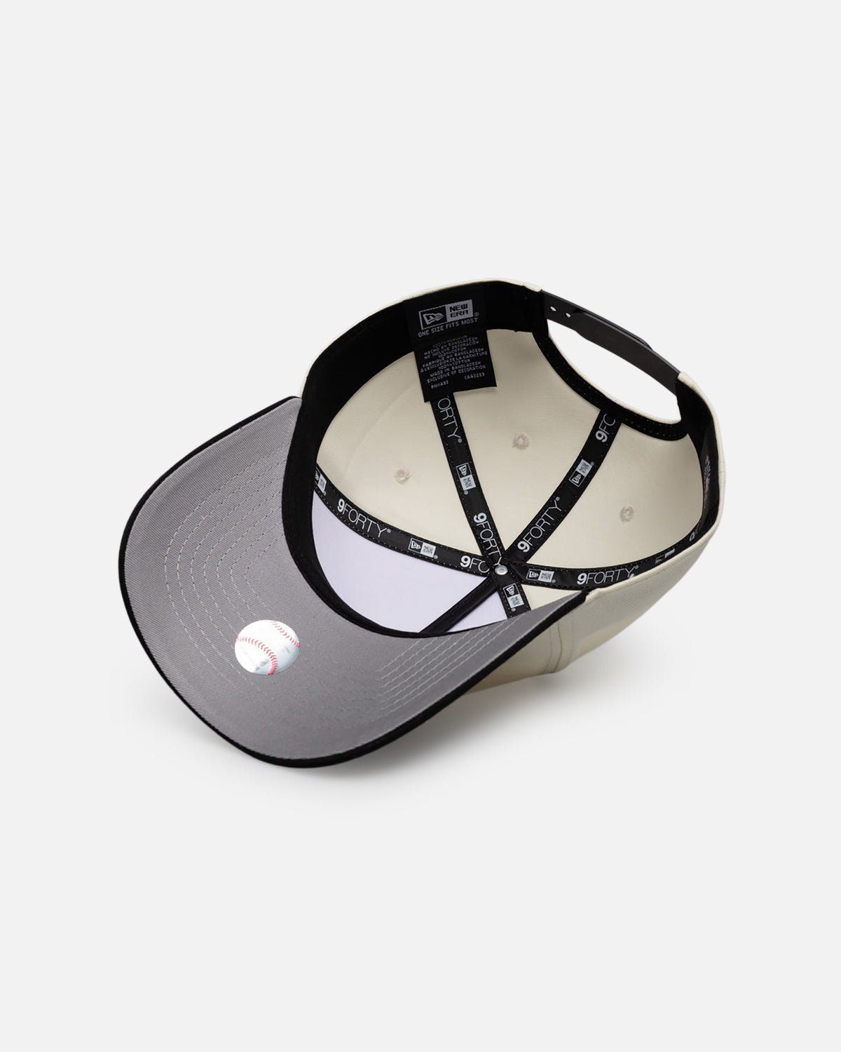New Era New Era New York Yankees 'Royal Flush' 9FORTY A-Frame Snapback White/Black