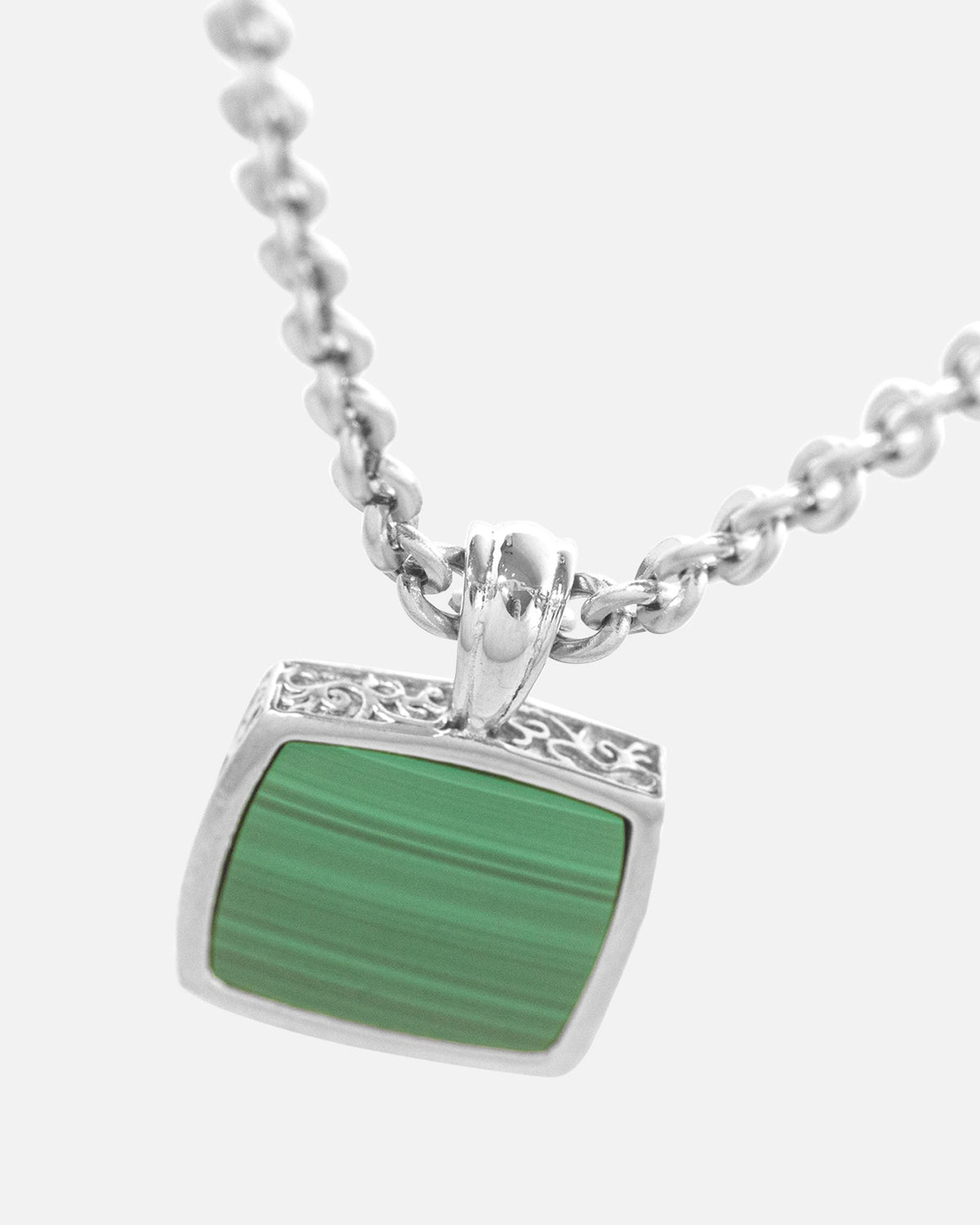 SAINT MORTA Classic Saint Morta Malachite Pendant Chain White Gold