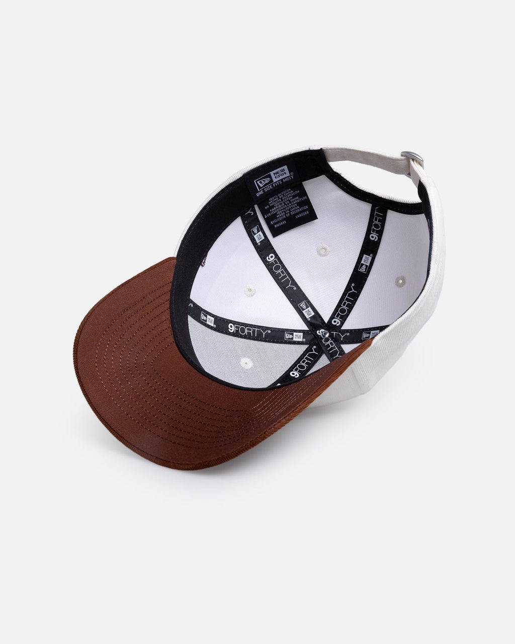 New Era Classic New Era X Red Bull Racing F1 'Contrast Visor' 9FORTY Strapback Light Beige