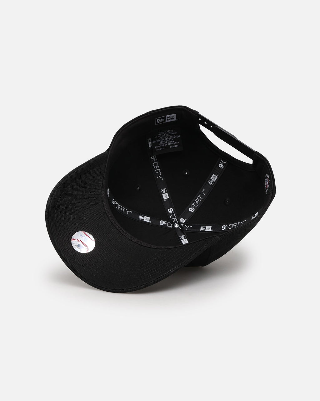 New Era Classic New Era Los Angeles Dodgers 'Metal Badge' 9FORTY A-Frame Snapback Black/Black