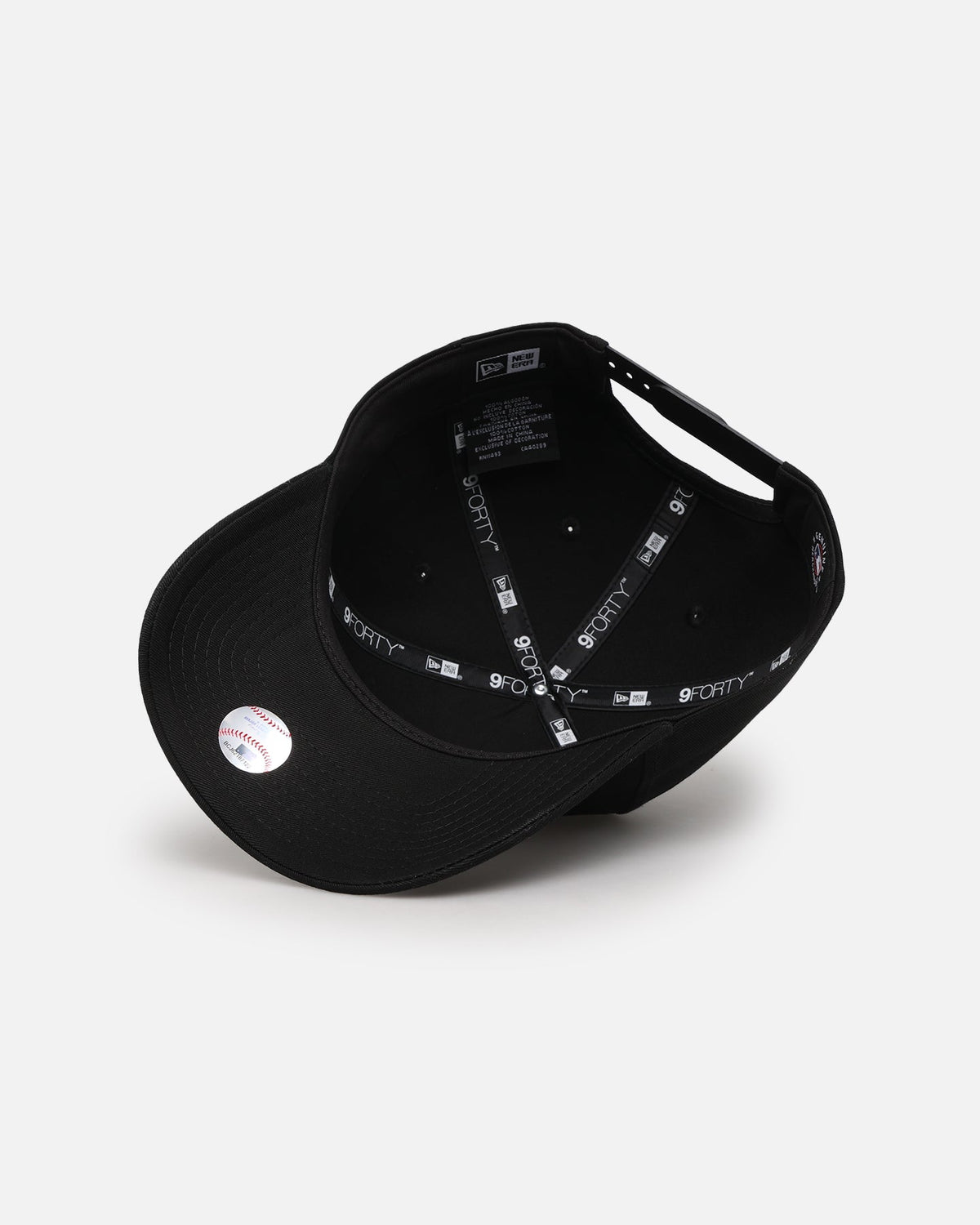 New Era Classic New Era Los Angeles Dodgers 'Metal Badge' 9FORTY A-Frame Snapback Black/Black
