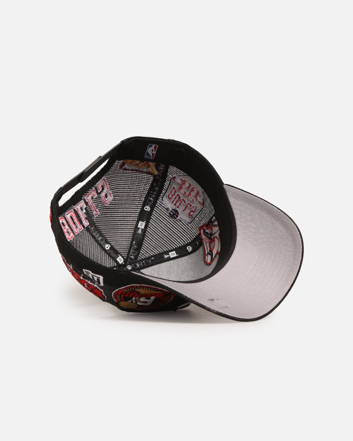 New Era Original New Era Chicago Bulls 'Mesh Crown All Over Logos' 9FORTY A-Frame Snapback Official Team Colour