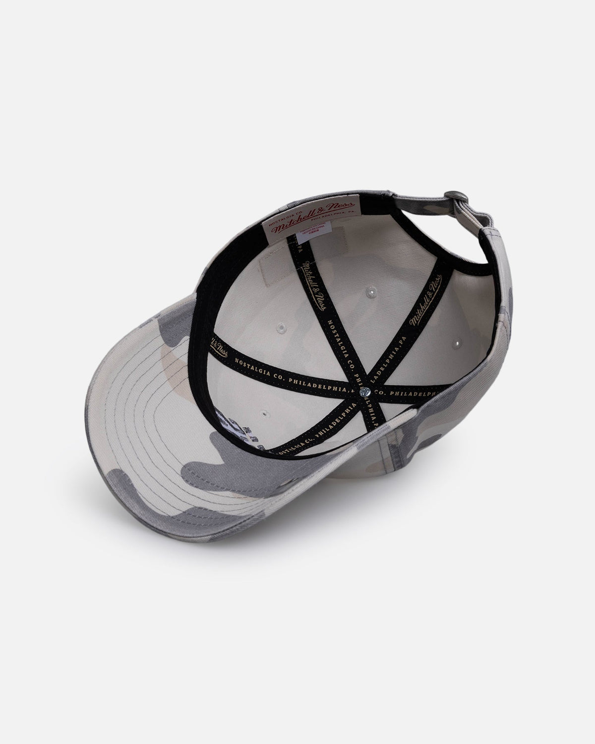 MITCHELL & NESS Mitchell & Ness New York Knicks 'Snow Camo' Dad Fit Strapback Snow Camo