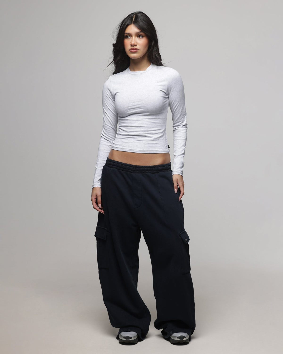 AMERICAN THRIFT Official American Thrift Women's Fitted Long Sleeve T-Shirt Grey Heather